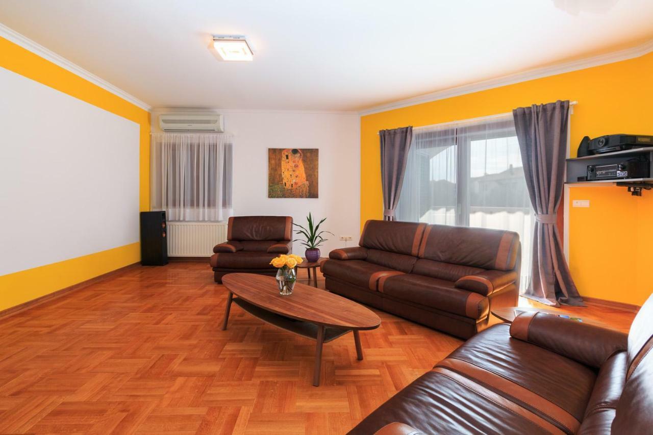 Villa Dream Срима Екстериор снимка